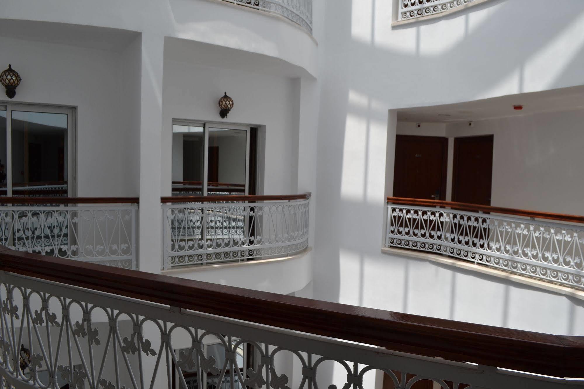Hotel La Place الجديدة المظهر الخارجي الصورة